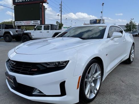 Used 2019 Chevrolet Camaro LT w/ RS Package image 4
