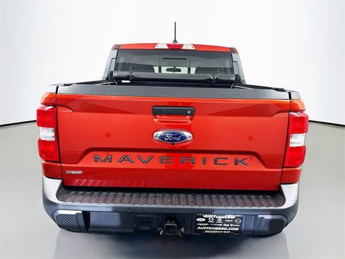 Used 2024 Ford Maverick Lariat image 6