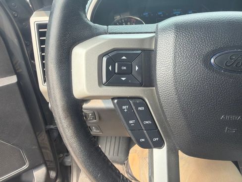 Used 2018 Ford F150 Lariat w/ Equipment Group 502A Luxury AWD/4WD image 21