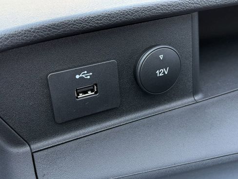 New 2025 Ford Transit 250 148 Medium Roof image 48