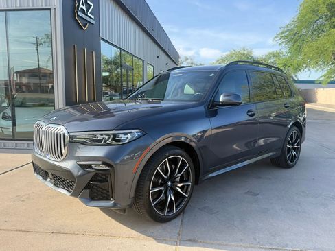 Used 2019 BMW X7 xDrive40i w/ M Sport Package AWD/4WD image 4