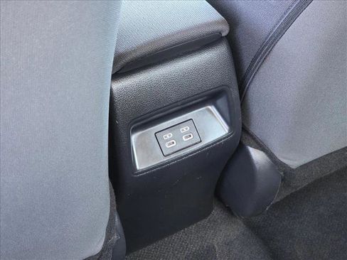 Used 2024 Toyota Corolla LE image 6