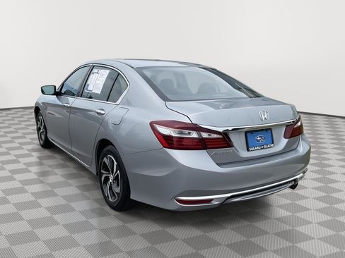 Used 2017 Honda Accord LX image 10