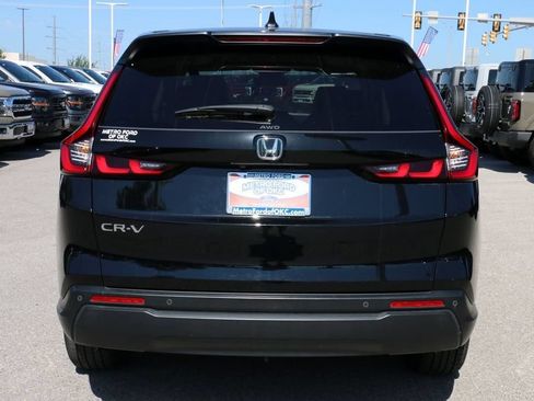 Used 2023 Honda CR-V EX-L image 6
