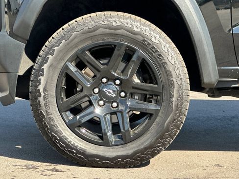 Used 2023 Chevrolet Colorado Trail Boss AWD/4WD image 35