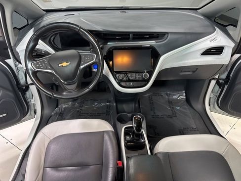 Used 2020 Chevrolet Bolt Premier w/ Infotainment Package image 12