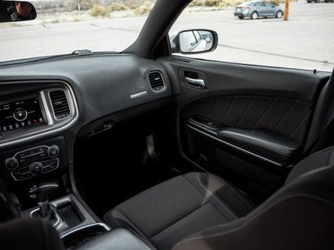 Used 2022 Dodge Charger SXT image 30