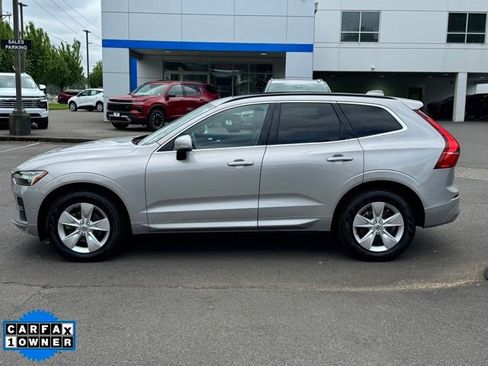 Used 2022 Volvo XC60 B5 Momentum AWD/4WD image 2