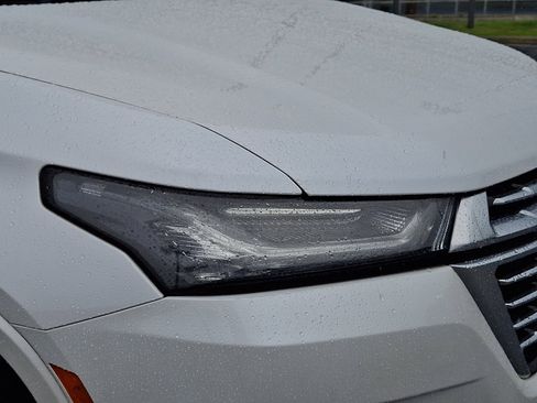 Certified 2023 Chevrolet Traverse Premier AWD/4WD image 9