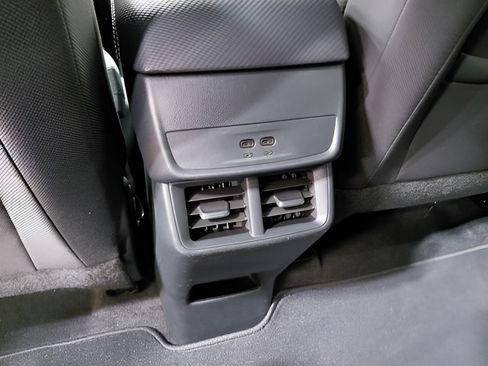 Used 2026 Chevrolet Equinox LT FWD image 35