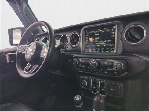 Used 2022 Jeep Gladiator Overland w/ Popular Equipment Package image 29