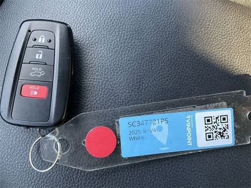 Used 2025 Toyota RAV4 XLE image 28