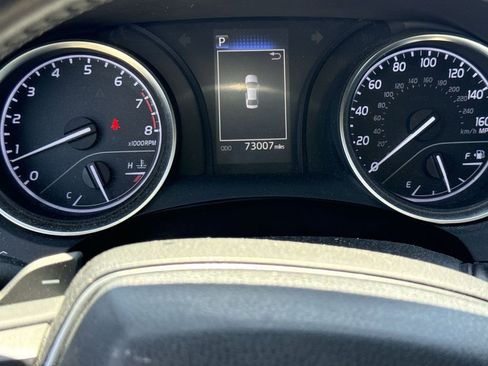 Used 2018 Toyota Camry SE w/ Convenience Package image 25