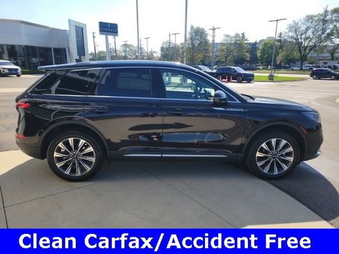 Used 2022 Lincoln Corsair Reserve w/ Equipment Group 201A image 2