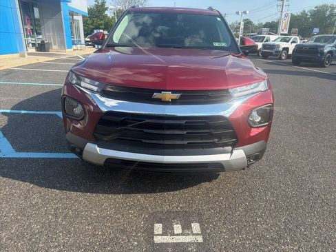 Used 2023 Chevrolet TrailBlazer LT FWD image 3