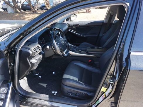 Used 2018 Lexus IS 300 w/ Premium Package RWD image 2