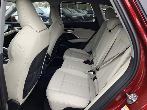 New 2025 Audi Q5 Premium Plus image 10