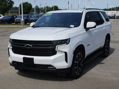 Used 2022 Chevrolet Tahoe RST w/ Sport Performance Package AWD/4WD image 2