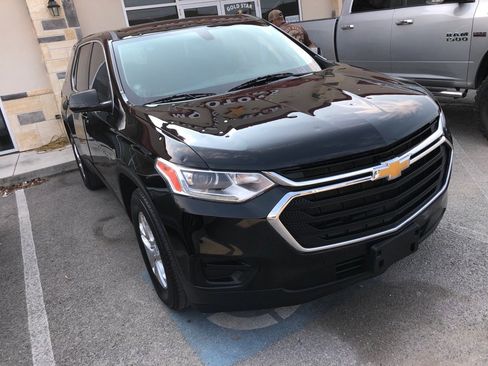 Used 2020 Chevrolet Traverse LS image 10