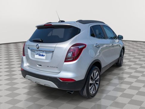 Used 2021 Buick Encore Preferred w/ Safety Package II FWD image 5