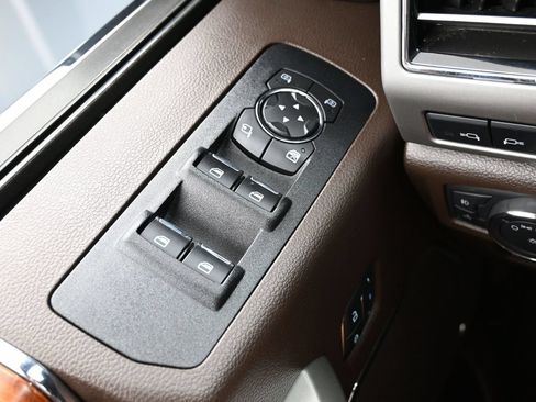 Used 2018 Ford F150 King Ranch w/ Equipment Group 601A Luxury AWD/4WD image 25