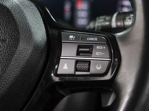 Used 2025 Honda Pilot Elite image 14