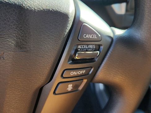 Certified 2025 Nissan Frontier SV image 22