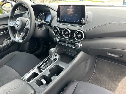 Used 2025 Nissan Sentra SV FWD image 15