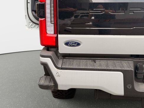 Used 2026 Ford F250 Platinum AWD/4WD image 21