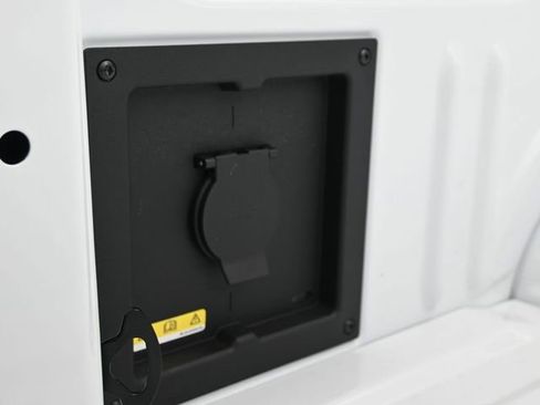 New 2025 Ford F150 XLT w/ Equipment Group 302A MID image 18