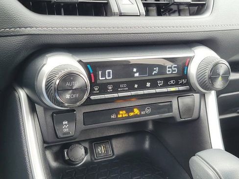 Certified 2025 Toyota RAV4 XLE image 26