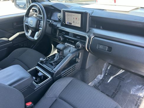 Certified 2026 Toyota 4Runner SR5 AWD/4WD image 9