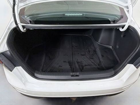 Used 2024 Honda Accord EX image 15