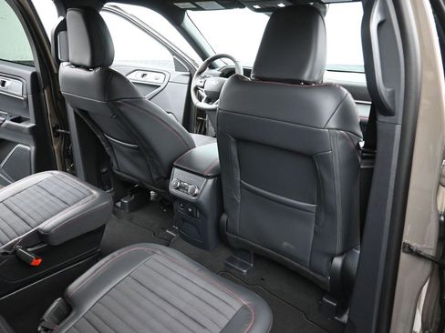 New 2026 Ford Explorer ST-Line w/ ST-Line Street Pack image 10