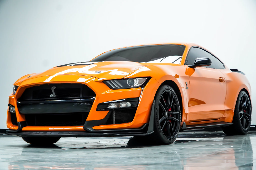 Used 2021 Ford Mustang Shelby GT500 w/ Technology Package RWD image 15