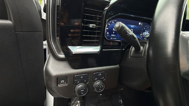 Used 2024 Chevrolet Silverado 2500 LT AWD/4WD image 21