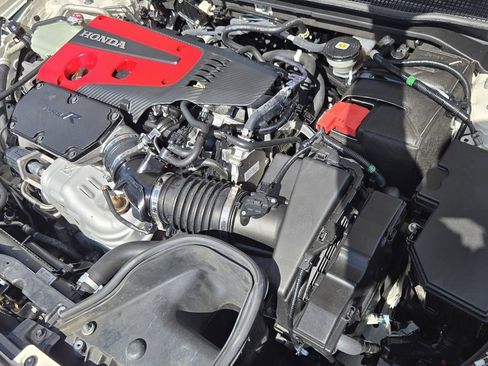 Used 2024 Honda Civic Type R image 11
