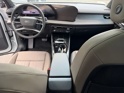 New 2026 Audi Q3 quattro 2.0T AWD/4WD image 17