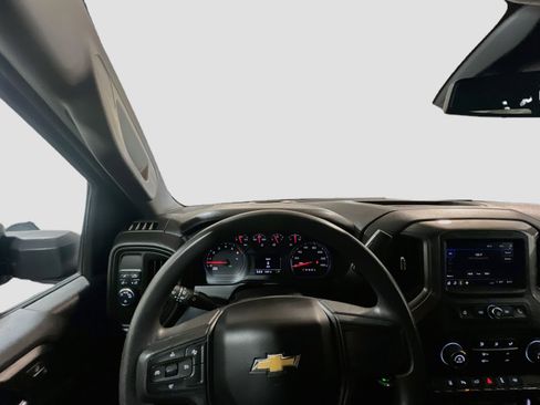 Used 2024 Chevrolet Silverado 2500 Custom w/ Custom Value Package RWD image 7