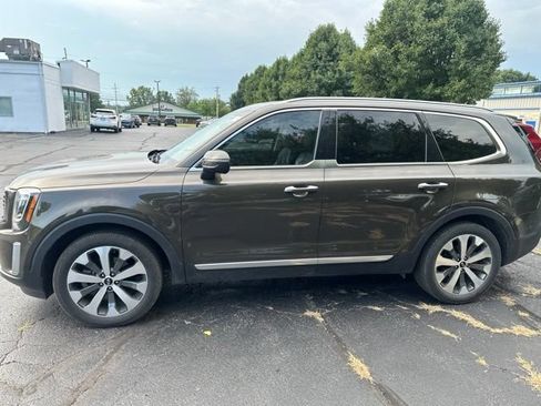 Used 2020 Kia Telluride S AWD/4WD image 4