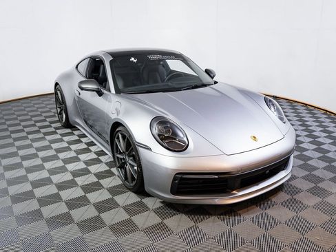 Used 2024 Porsche 911 Carrera T image 10