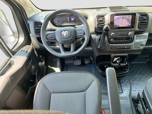 Used 2025 RAM ProMaster 2500 w/ U-Haul Equipment Group FWD image 20