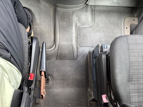 Used 2018 Mercedes-Benz Sprinter 2500 image 10