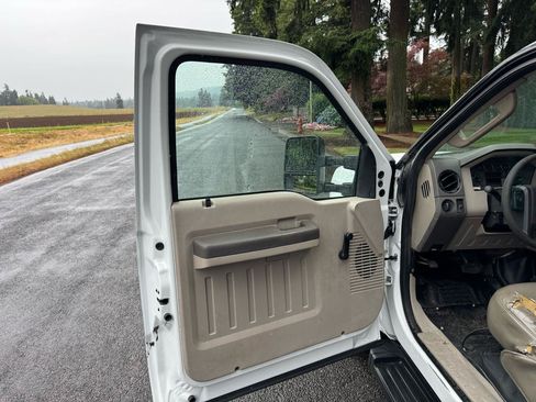 Used 2008 Ford F350 XL RWD image 29