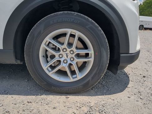 New 2025 Ford Explorer Active w/ Active Comfort Package image 19