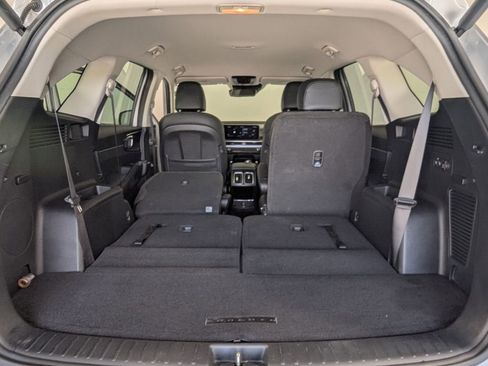 Used 2025 Kia Sorento EX image 25