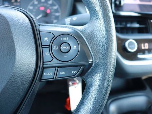 Used 2023 Toyota Corolla LE FWD image 21