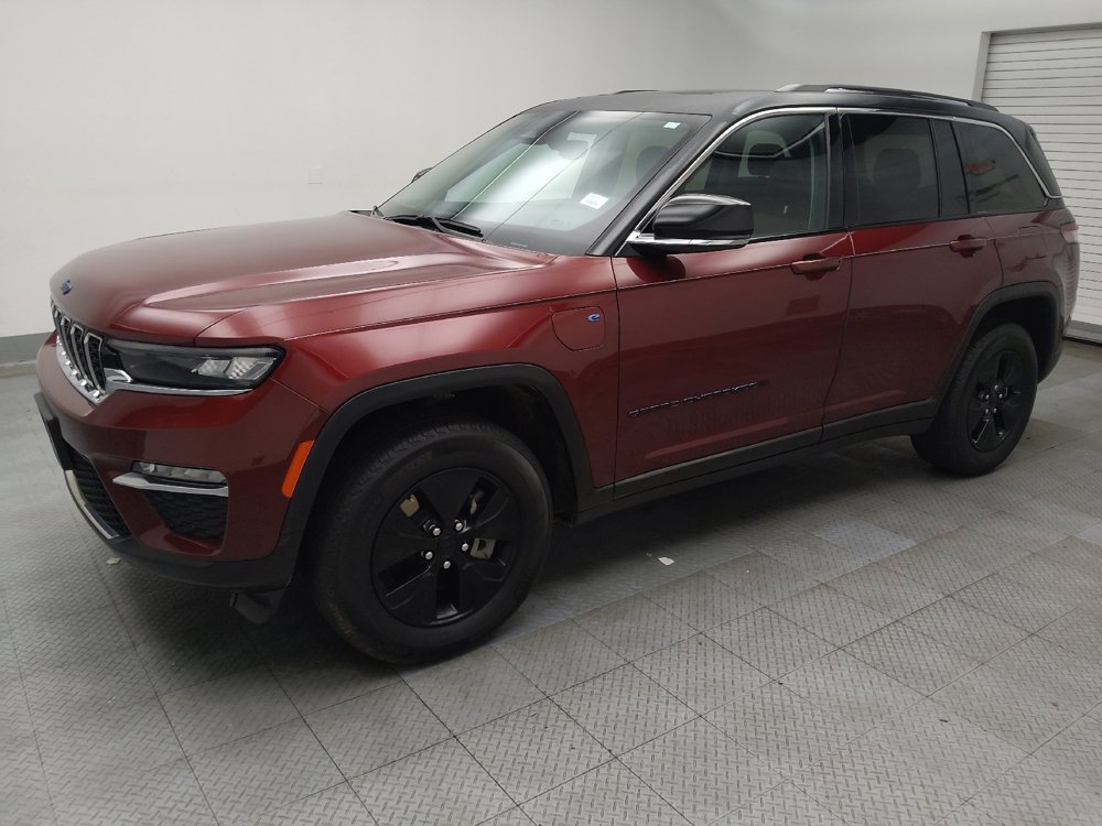 Used 2023 Jeep Grand Cherokee 4WD 4xe image 2