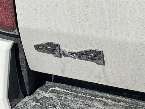 Used 2024 Toyota Tacoma TRD Off-Road w/ TRD Off Road Upgrade Package image 4