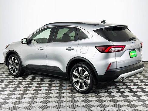 Used 2024 Ford Escape Platinum image 6